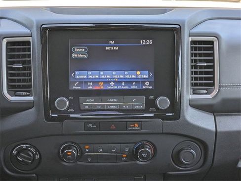 Used 2023 Nissan Frontier SV image 16