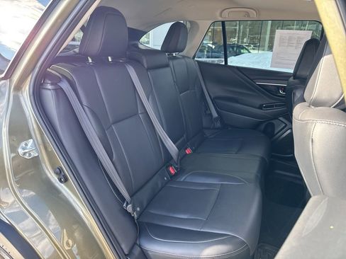 Used 2023 Subaru Outback Limited image 15