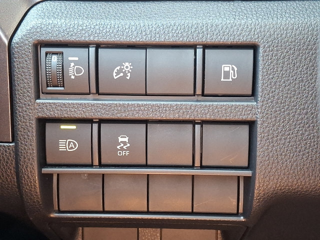 Used 2025 Toyota 4Runner SR5 AWD/4WD image 26