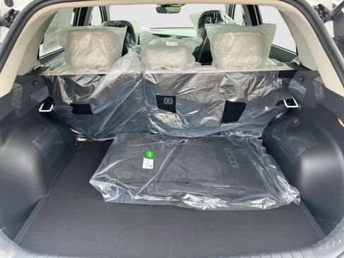 New 2025 Kia Niro EX image 5