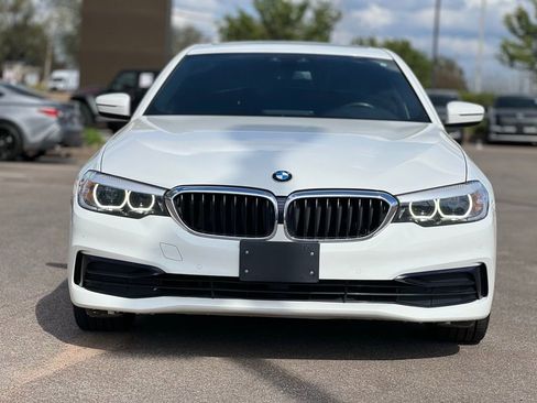 Used 2019 BMW 530i w/ Convenience Package image 2