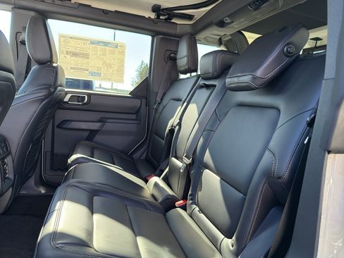 New 2025 Ford Bronco Badlands AWD/4WD image 28