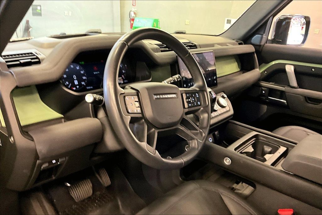 Used 2023 Land Rover Defender 110 75th Limited Edition AWD/4WD image 17