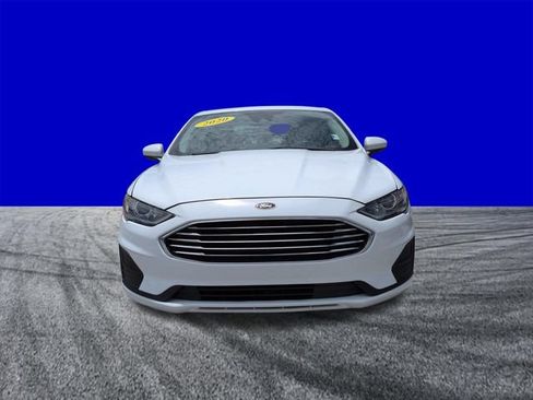 Used 2020 Ford Fusion SE FWD image 9
