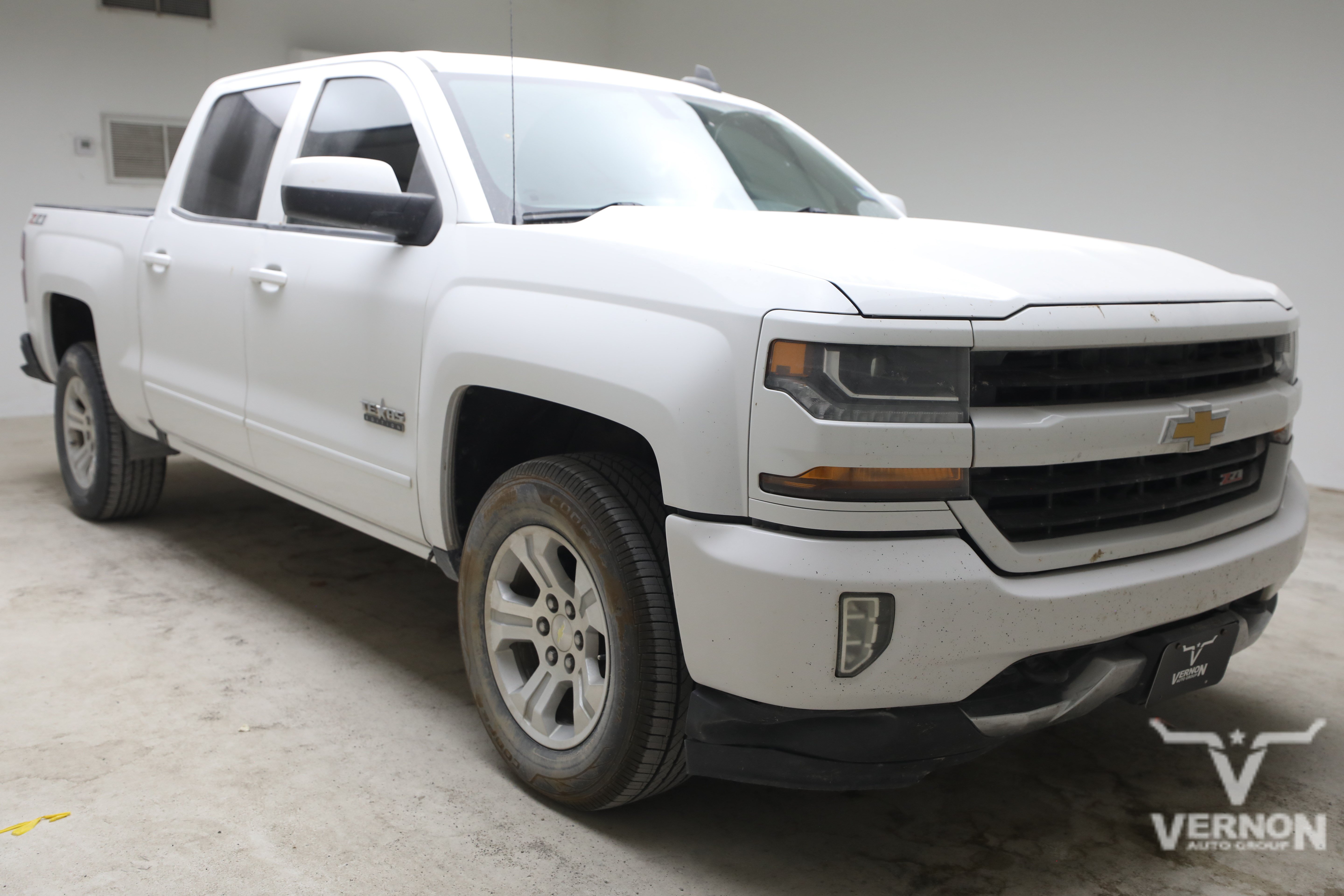Used 2018 Chevrolet Silverado 1500 LT w/ Texas Edition AWD/4WD image 5