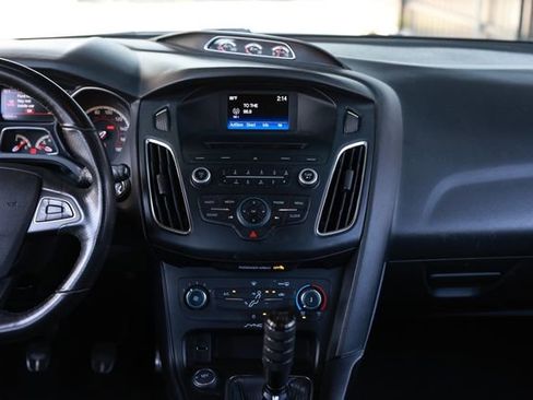 Used 2015 Ford Focus ST FWD image 39