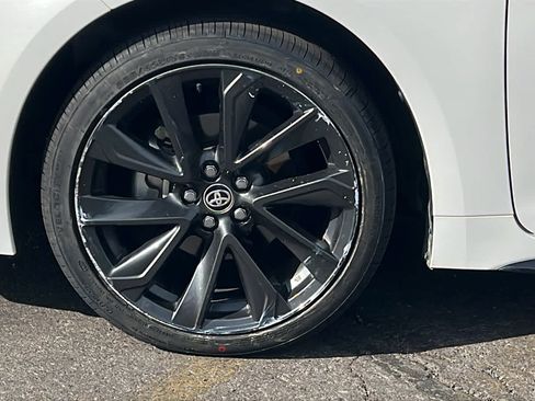 Used 2024 Toyota Corolla SE AWD/4WD image 9