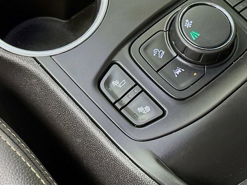 Used 2020 GMC Terrain SLT w/ Preferred Package FWD image 30