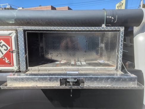 Used 2019 Ford F250 XLT image 40