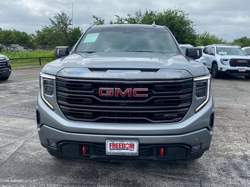 Used 2024 GMC Sierra 1500 AT4 w/ AT4 Carbonpro Edition AWD/4WD image 8