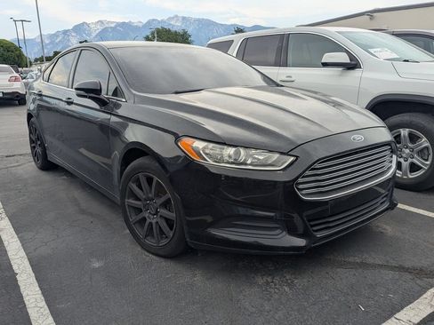 Used 2014 Ford Fusion SE FWD image 1
