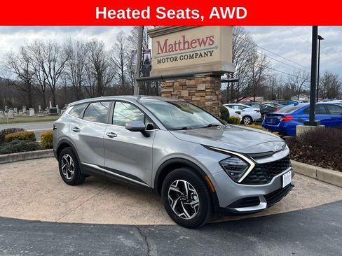 Used 2025 Kia Sportage LX image 1