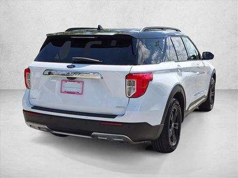 Used 2020 Ford Explorer XLT w/ Equipment Group 202A RWD image 5