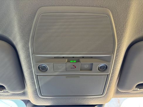 New 2026 Nissan Kicks SR w/ SR Premium Package FWD image 29