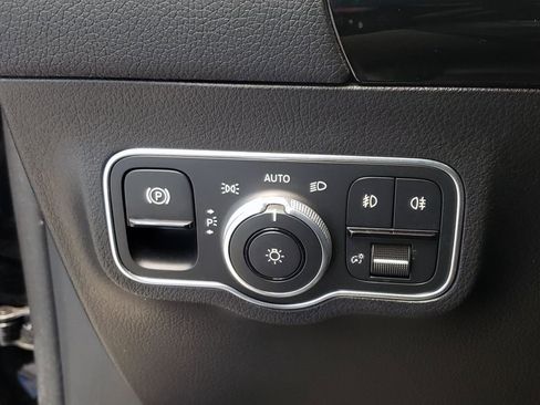 Certified 2021 Mercedes-Benz GLA 250 4MATIC image 13