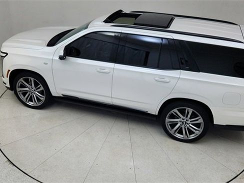 Used 2025 Cadillac Escalade Sport w/ Touring Package image 85