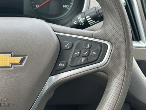 Used 2022 Chevrolet Malibu LT FWD image 21