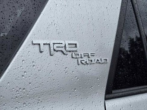 Certified 2023 Toyota 4Runner TRD Off-Road Premium w/ Moonroof Package AWD/4WD image 15