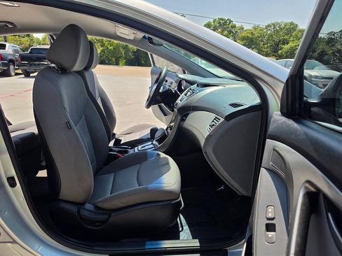 Used 2013 Hyundai Elantra GLS FWD image 30