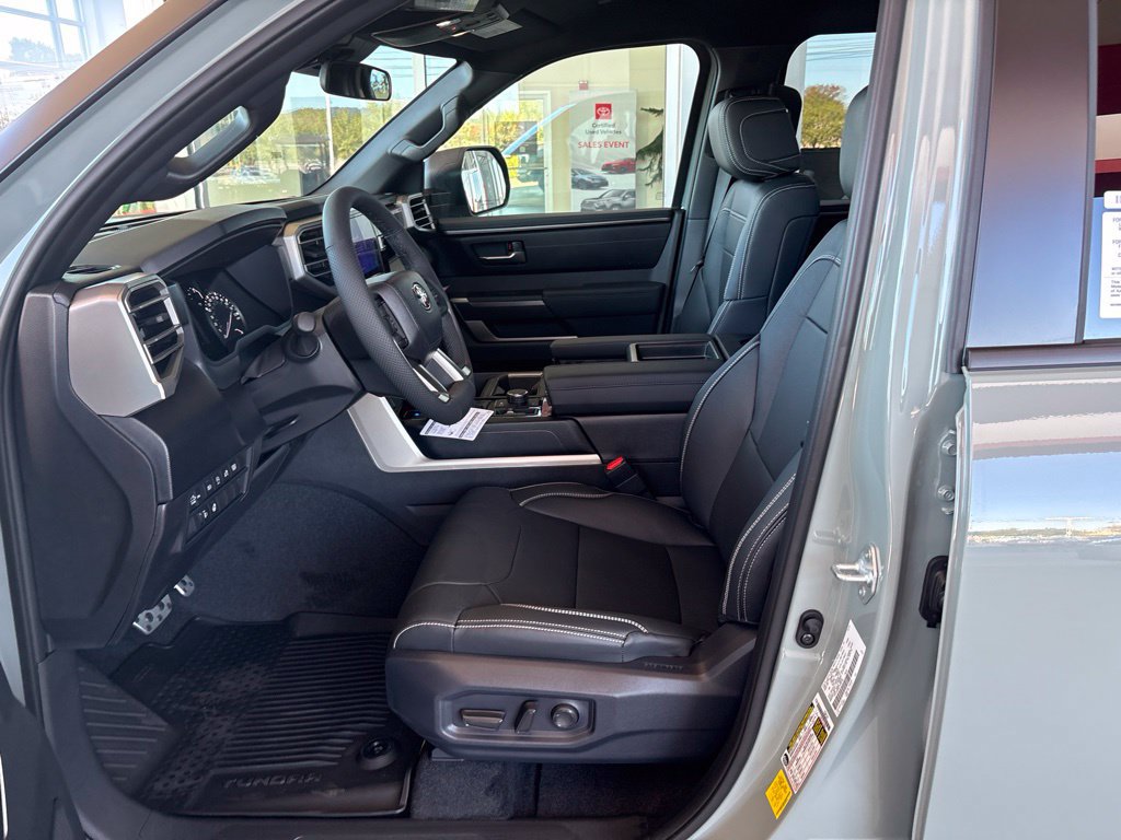 New 2026 Toyota Tundra SR5 w/ TRD Off-Road Premium Package AWD/4WD image 29