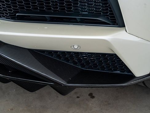 Used 2017 Lamborghini Aventador S image 35