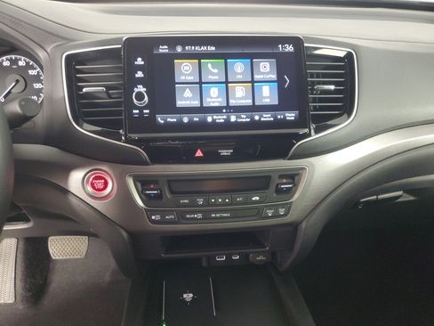 Used 2024 Honda Ridgeline Sport image 16