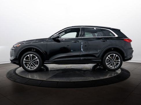Used 2025 Audi Q5 Premium w/ Convenience Package AWD/4WD image 6