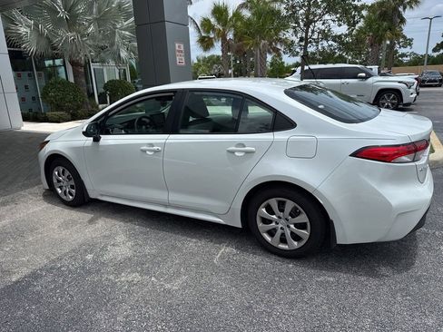 Used 2026 Toyota Corolla LE FWD image 4