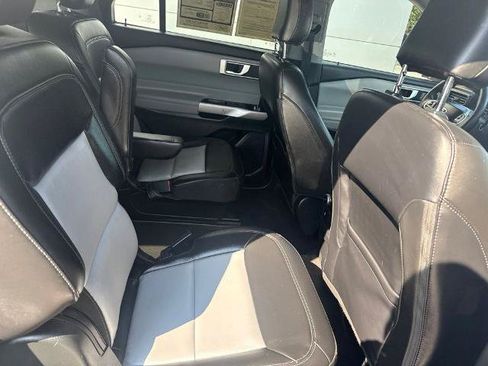 Certified 2024 Ford Explorer XLT w/ Equipment Group 202A RWD image 30