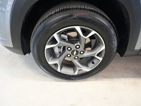 Used 2024 Chevrolet Trax LT w/ Driver Confidence Package image 26