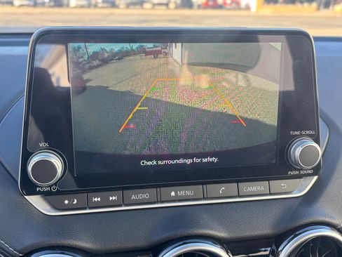 Used 2025 Nissan Sentra SV image 36