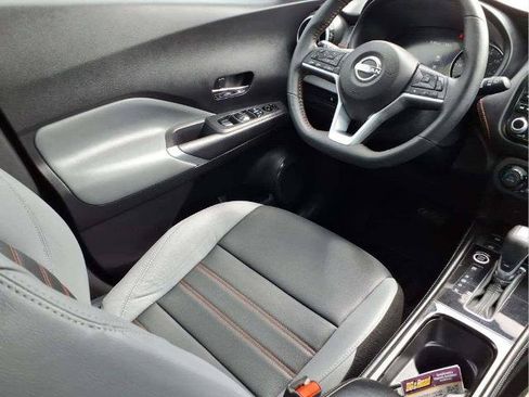 Certified 2023 Nissan Kicks SR w/ SR Premium Package FWD image 9