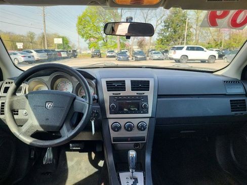 Used 2009 Dodge Avenger SE image 9