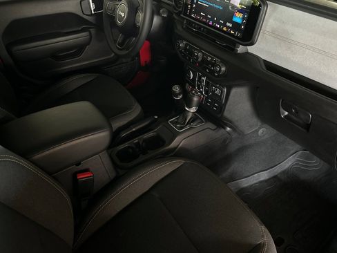Used 2025 Jeep Wrangler Unlimited Sport S 4xe AWD/4WD image 16