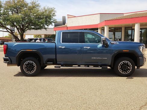 Used 2024 GMC Sierra 2500 Denali w/ Denali Reserve Package image 5