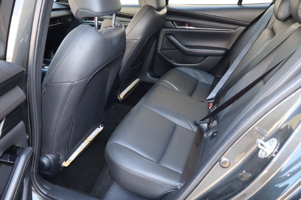 Used 2024 MAZDA MAZDA3 s FWD image 5