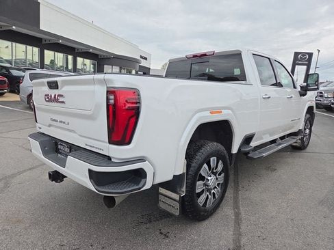 Used 2025 GMC Sierra 3500 Denali AWD/4WD image 5
