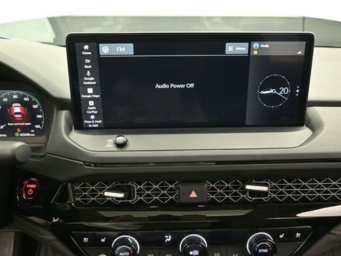 Used 2024 Honda Accord Touring image 9