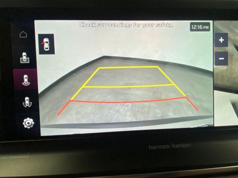 Used 2022 Kia Telluride SX w/ SX Prestige Package image 30