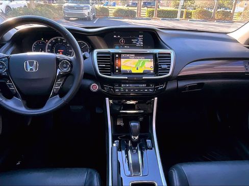 Used 2017 Honda Accord EX-L image 15