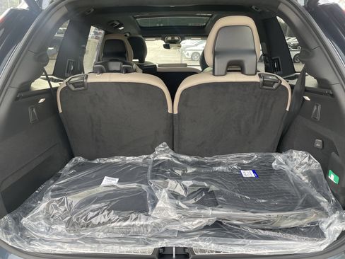 New 2026 Volvo XC90 T8 Ultra image 9