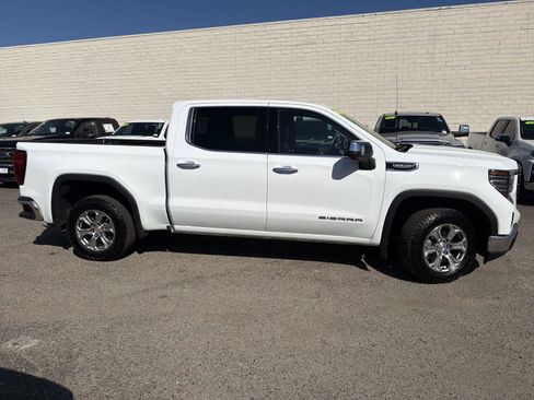 Used 2025 GMC Sierra 1500 SLT RWD image 4