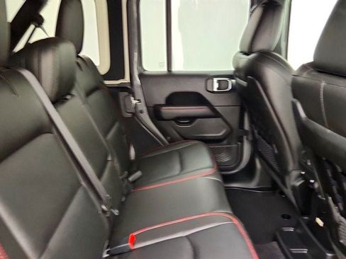 Used 2023 Jeep Wrangler Unlimited Rubicon AWD/4WD image 24