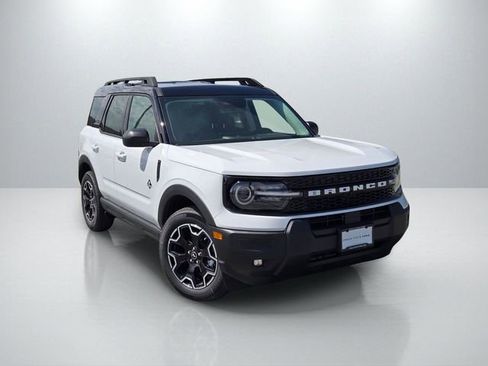 New 2025 Ford Bronco Sport Outer Banks image 1