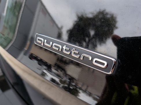 Certified 2022 Audi Q3 2.0T Premium w/ Convenience Package image 39