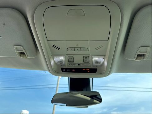 Used 2018 Cadillac XT5 Premium Luxury FWD image 23