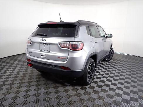Used 2019 Jeep Compass Trailhawk image 16