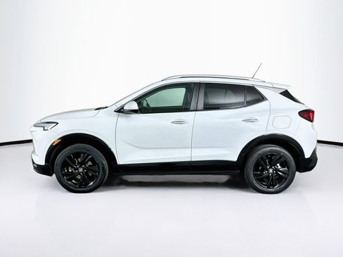 Used 2024 Buick Encore GX Sport Touring AWD/4WD image 4