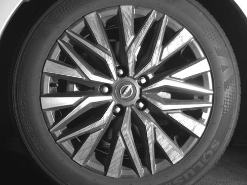 Used 2025 Nissan Altima 2.5 SV image 12