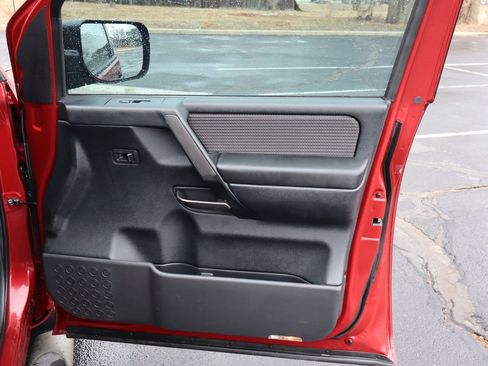 Used 2013 Nissan Titan SV w/ SV Value Truck Pkg image 25